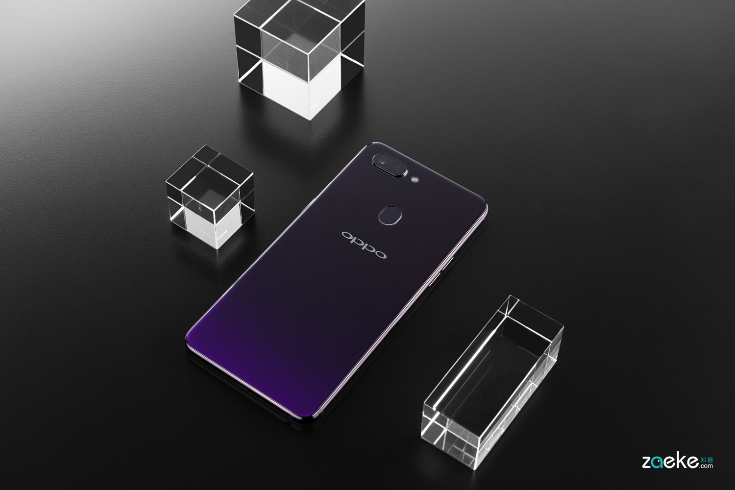 oppo r15图赏:2018年"好色之徒"的一份大礼