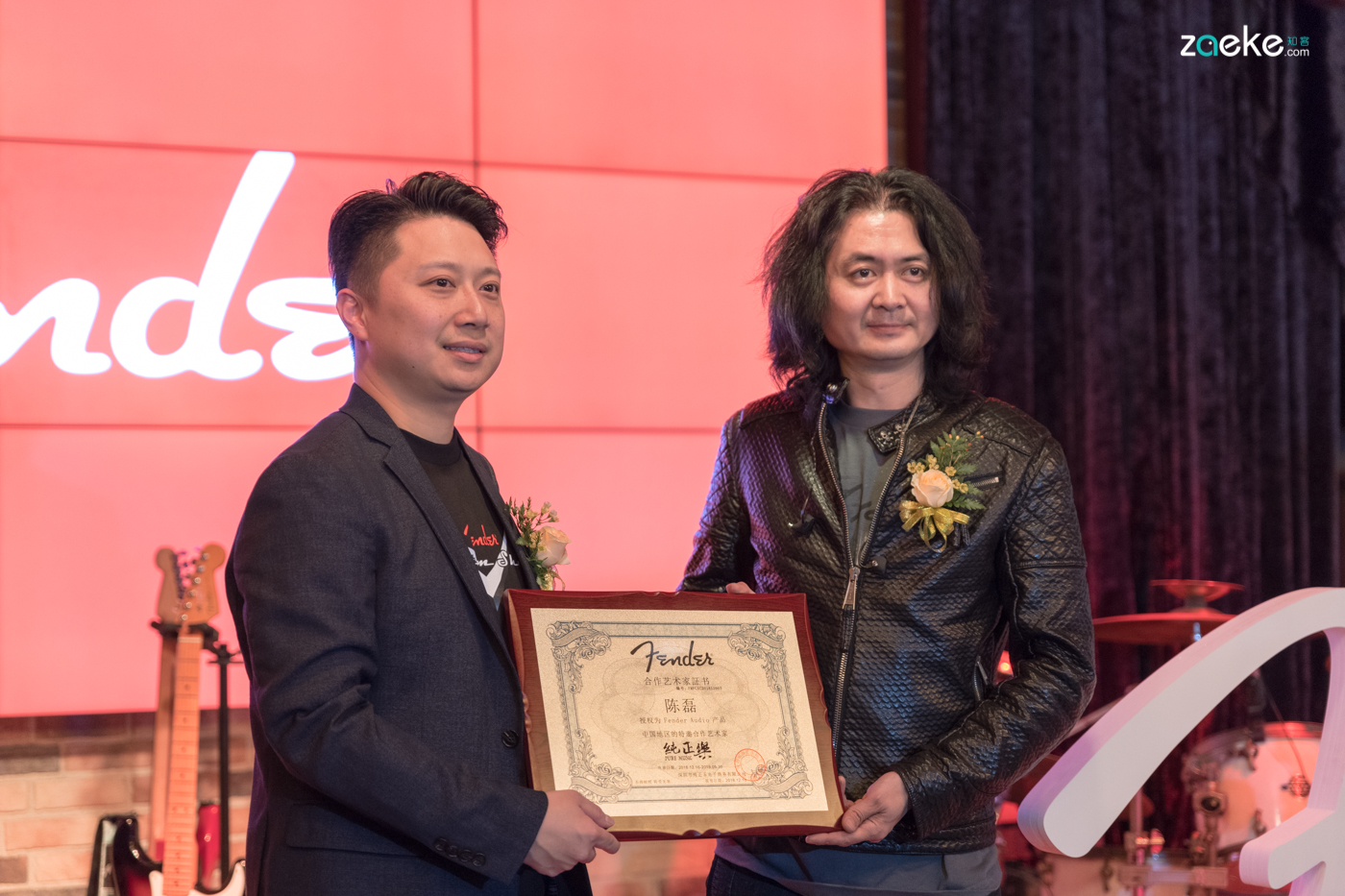 包含内地知名音乐制作人龙隆,吉他中国ceo姜伟和唐朝乐队吉他手陈磊