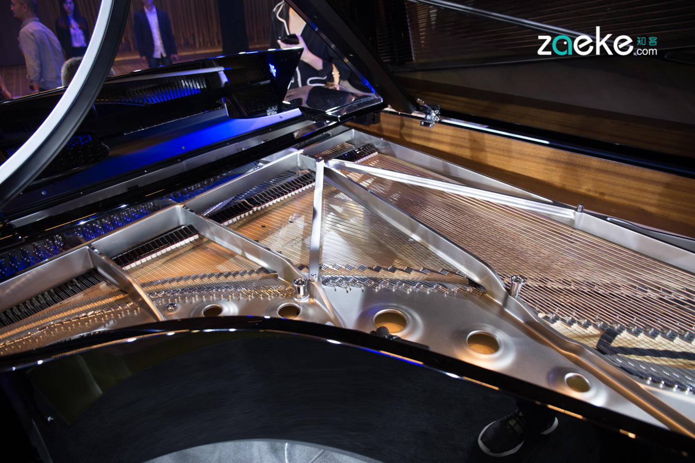 施坦威携限量版郎朗黑钻钢琴亮相鹏城,这款臻品集经典与创新于一体