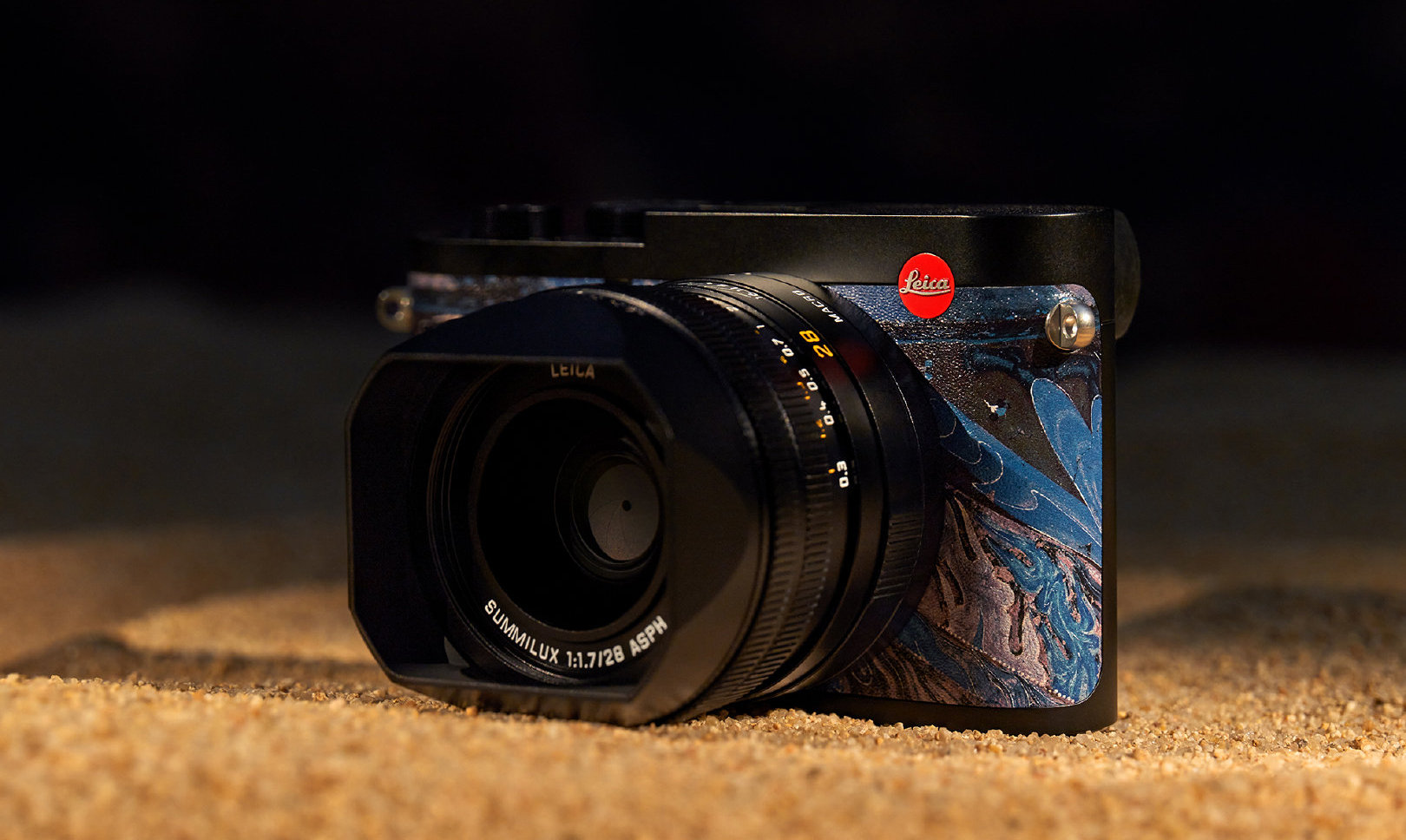 徕卡q2敦煌特别限量版相机发布,配色取自敦煌壁画